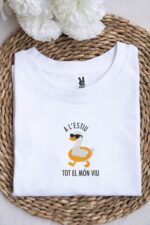 A L'estiu, Tot el Món Viu